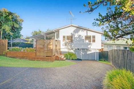 Photo of property in 1/29 Bruce Road, Glenfield, Auckland, 0629