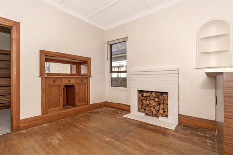 Photo of property in 14 De Lautour Road, Kaiti, Gisborne, 4010