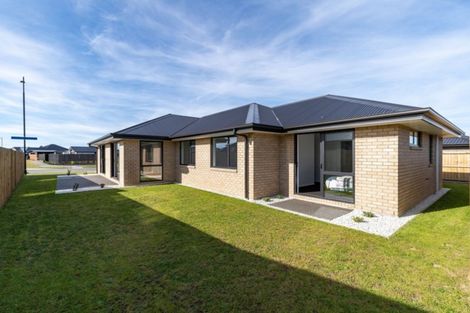 Photo of property in 64 Prestons Park Drive, Marshland, Christchurch, 8083
