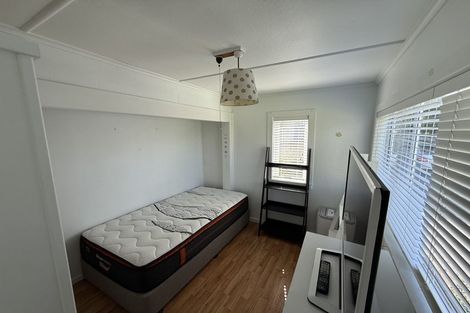 Photo of property in 12 Centreway Road, Orewa, 0931