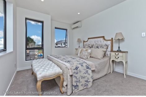 Photo of property in 128 Mcclymonts Road, Oteha, Auckland, 0632