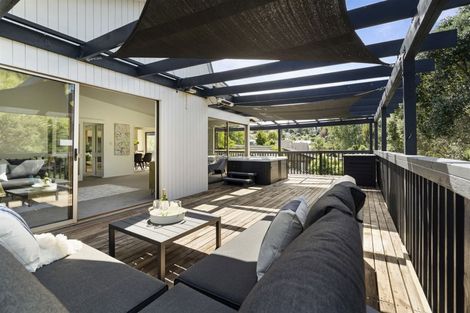 Photo of property in 154 Stapleford Crescent, Browns Bay, Auckland, 0630