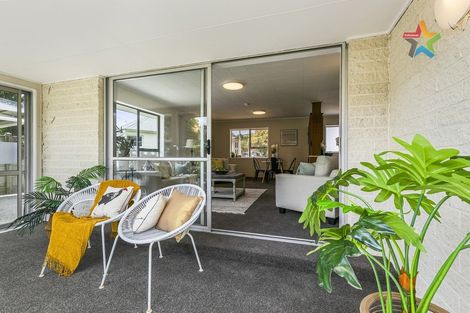 Photo of property in 13a Purser Grove, Fairfield, Lower Hutt, 5011