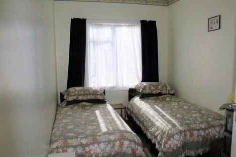 Photo of property in 15 Neptune Street, Dannevirke, 4930