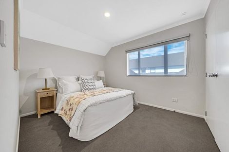 Photo of property in 2/27 Kellaway Drive, East Tamaki, Auckland, 2013