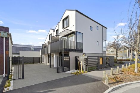 Photo of property in 21 Landsdowne Terrace, Cashmere, Christchurch, 8022