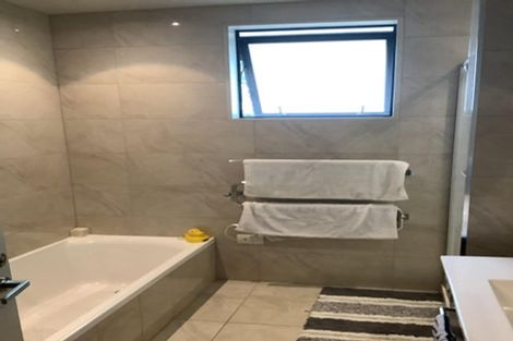 Photo of property in 3b The Oval, Hillmorton, Christchurch, 8024