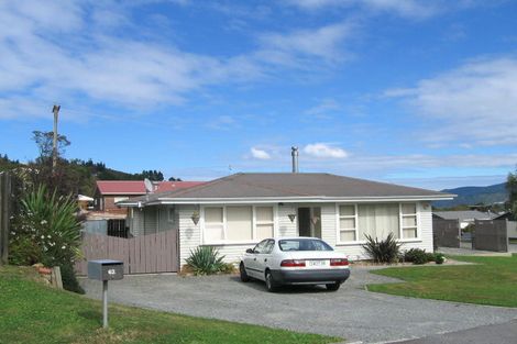 Photo of property in 62 Moeraki Road, Maoribank, Upper Hutt, 5018