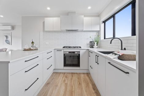 Photo of property in 1a Arahi Place, Rototuna North, Hamilton, 3210