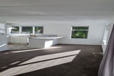 Photo of property in 71 Vipond Road, Stanmore Bay, Whangaparaoa, 0932