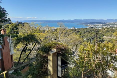 Photo of property in 39 Harbour View Road, Northland, Wellington, 6012