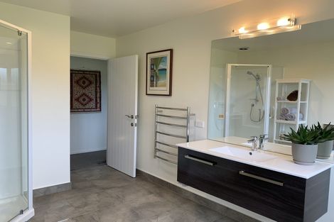 Photo of property in 24 Oakdale Drive, Kinloch, Taupo, 3377