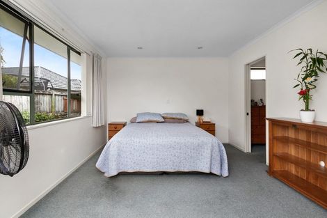 Photo of property in 12 Greenough Place, Rototuna, Hamilton, 3210