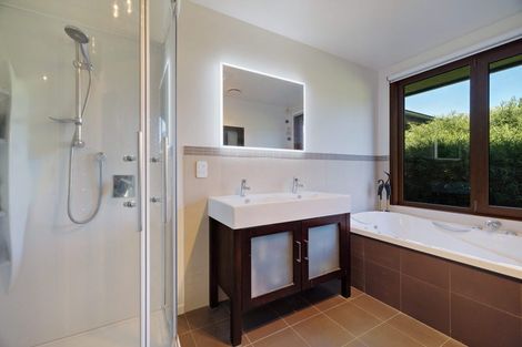 Photo of property in 48 Nereus Way, Glenorchy, 9372