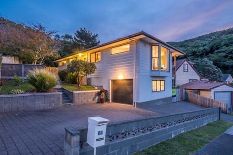 Photo of property in 64 Hathaway Avenue, Karori, Wellington, 6012