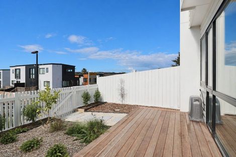Photo of property in 45 Observation Green, Hobsonville, Auckland, 0616