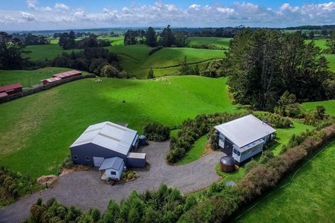 Photo of property in 1291 Carrington Road, Hurworth, New Plymouth, 4371