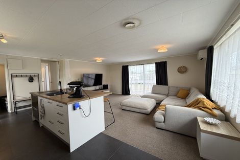 Photo of property in 18 Aratapu Street, Waitara, 4320