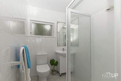 Photo of property in 2/6 Corunna Road, Milford, Auckland, 0620