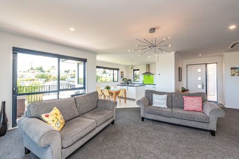 Photo of property in 12 Windsor Terrace, Durie Hill, Whanganui, 4500