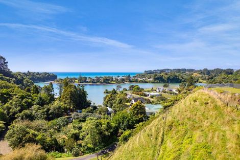 Photo of property in 29 Whakapaki Street, Urenui, 4375