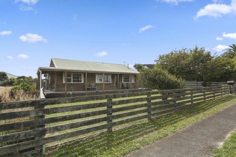 Photo of property in 11 Kauae Street, Manaia, 4612