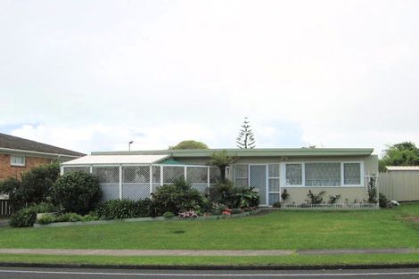 Photo of property in 2/11 Stanniland Street, Sunnyhills, Auckland, 2010