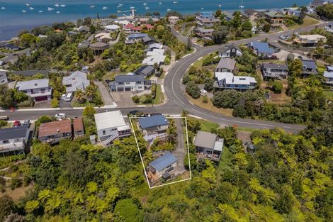 Photo of property in 2 Ridge Road, Tairua, 3508