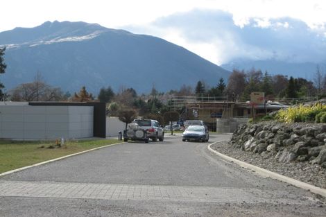Photo of property in 5 Lucys Way, Wanaka, 9305