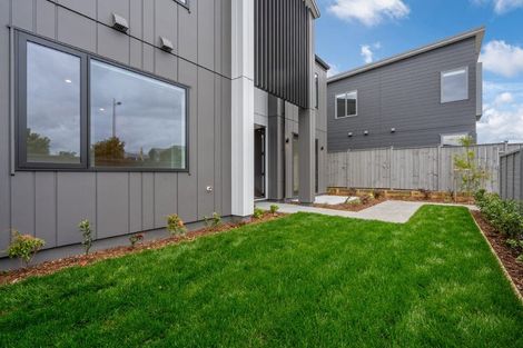 Photo of property in 4 Park Green Avenue, Rosehill, Papakura, 2113