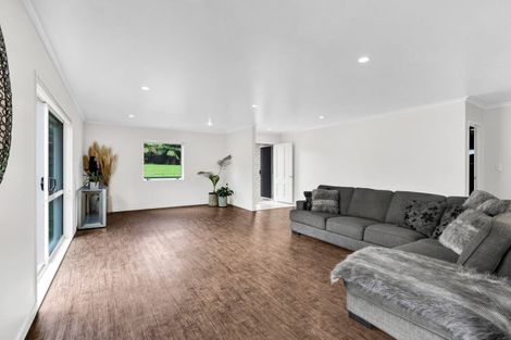 Photo of property in 24 Moulton Street, Moturoa, New Plymouth, 4310