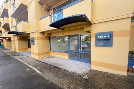 Photo of property in 2c/7-11 Bute Road, Browns Bay, Auckland, 0630