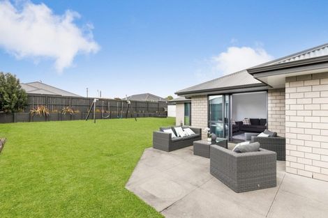 Photo of property in 6 Vivien Place, Patumahoe, Pukekohe, 2679