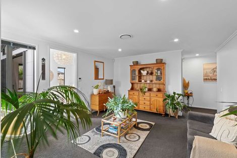 Photo of property in 20 Mcneish Place, Pokeno, 2402