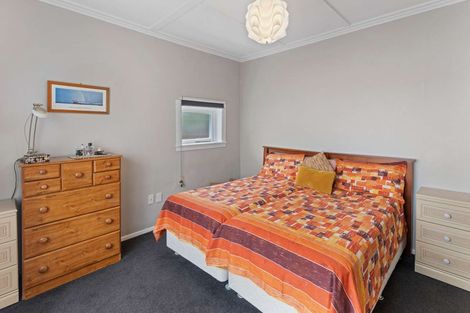 Photo of property in 2 Moore Avenue, Tawhero, Whanganui, 4501