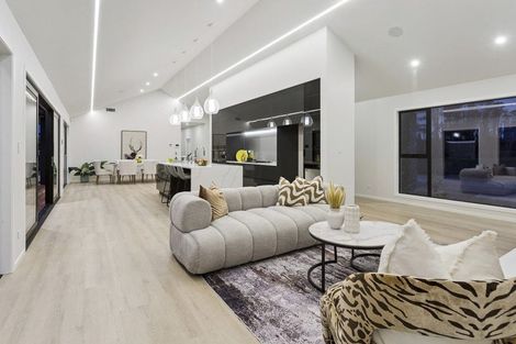 Photo of property in 1 Piwari Lane, Taupaki, 0782