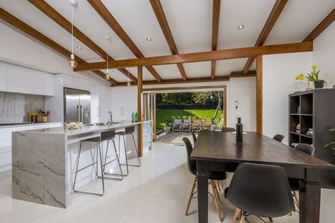 Photo of property in 16 Tizard Road, Birkenhead, Auckland, 0626