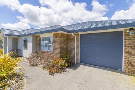 Photo of property in 114a Arawhata Road, Paraparaumu, 5032
