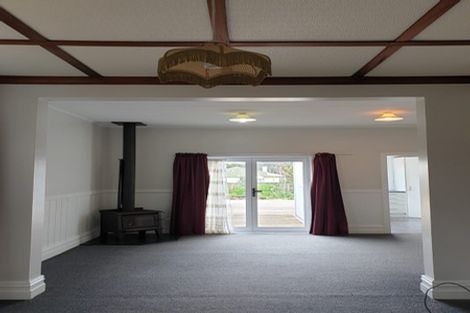 Photo of property in 6 Harbour Street, Moturoa, New Plymouth, 4310