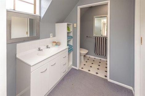 Photo of property in 1a Brassey Road, Saint Johns Hill, Whanganui, 4500