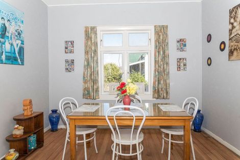 Photo of property in 29 Tennyson Street, Dannevirke, 4930