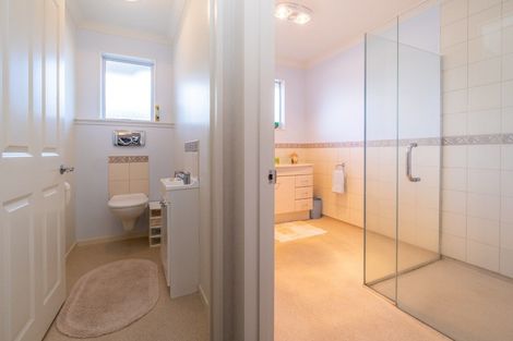 Photo of property in 20d Victoria Street, Hawera, 4610