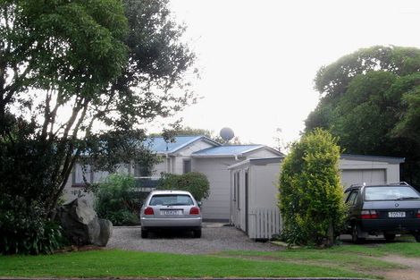 Photo of property in 59 Waimea Road, Waikanae Beach, Waikanae, 5036