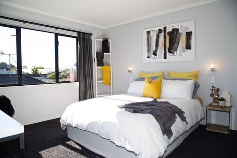 Photo of property in 17 Jensen Street, Hokowhitu, Palmerston North, 4410