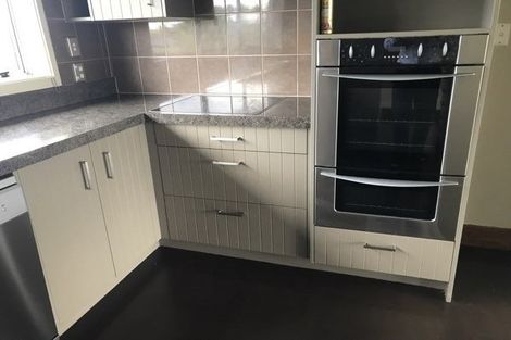 Photo of property in 13 Wilfred Street, St Andrews, Hamilton, 3200