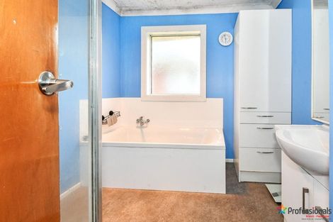 Photo of property in 28 Fairview Road, Papatoetoe, Auckland, 2025