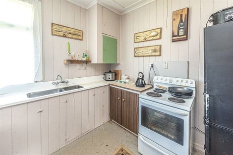 Photo of property in 22 Tregenna Street, Castlecliff, Whanganui, 4501