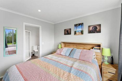 Photo of property in 4 Pohatu Lane, Otaki, 5512