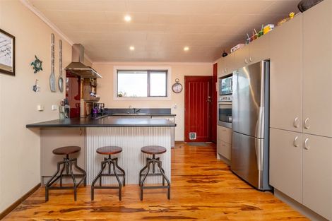 Photo of property in 15 Cross Street, Milton, 9220