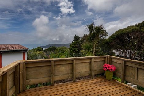 Photo of property in 145 Piha Road, Piha, New Lynn, 0772